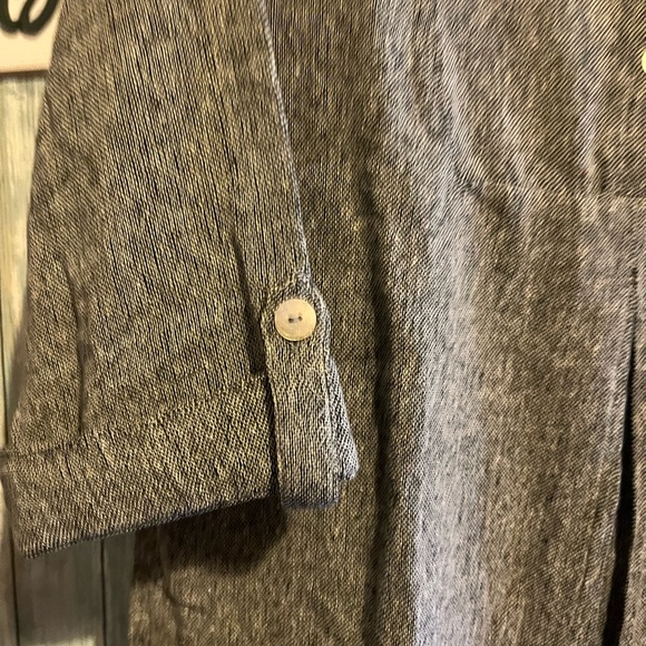 Gray Button-Up Shirt and Pant Set by Rhea L/XL - Picture 7 of 8